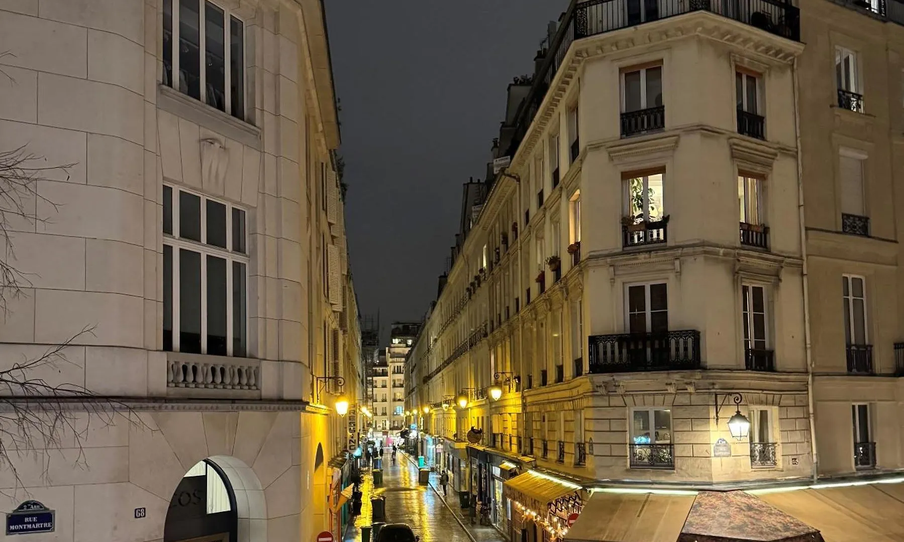 Parisian Mona Lisa Studio - Heart Of Paris France